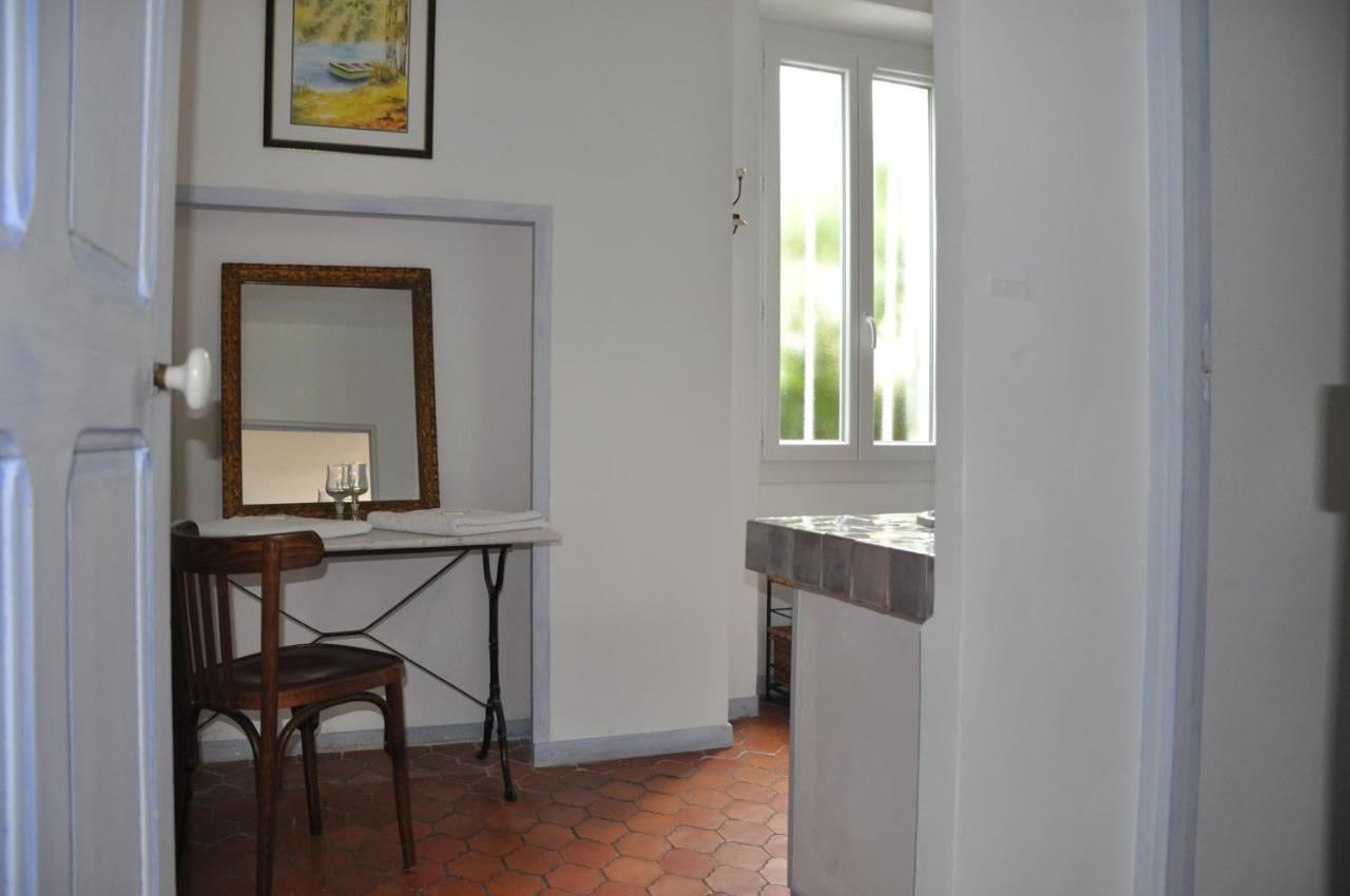 Bed and Breakfast La Figuiere Fontaine De Vaucluse Экстерьер фото