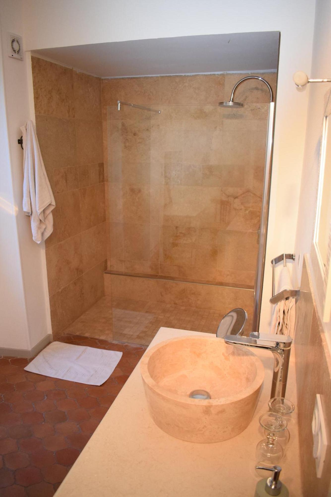 Bed and Breakfast La Figuiere Fontaine De Vaucluse Экстерьер фото