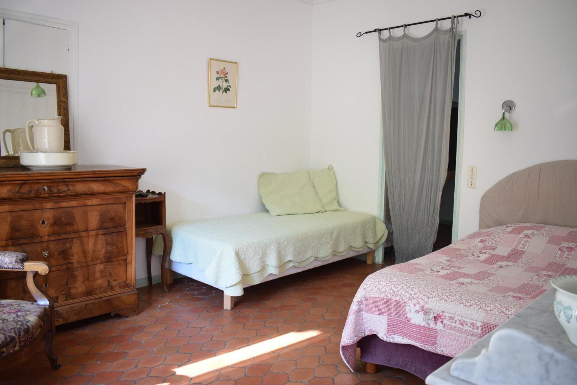 Bed and Breakfast La Figuiere Fontaine De Vaucluse Экстерьер фото