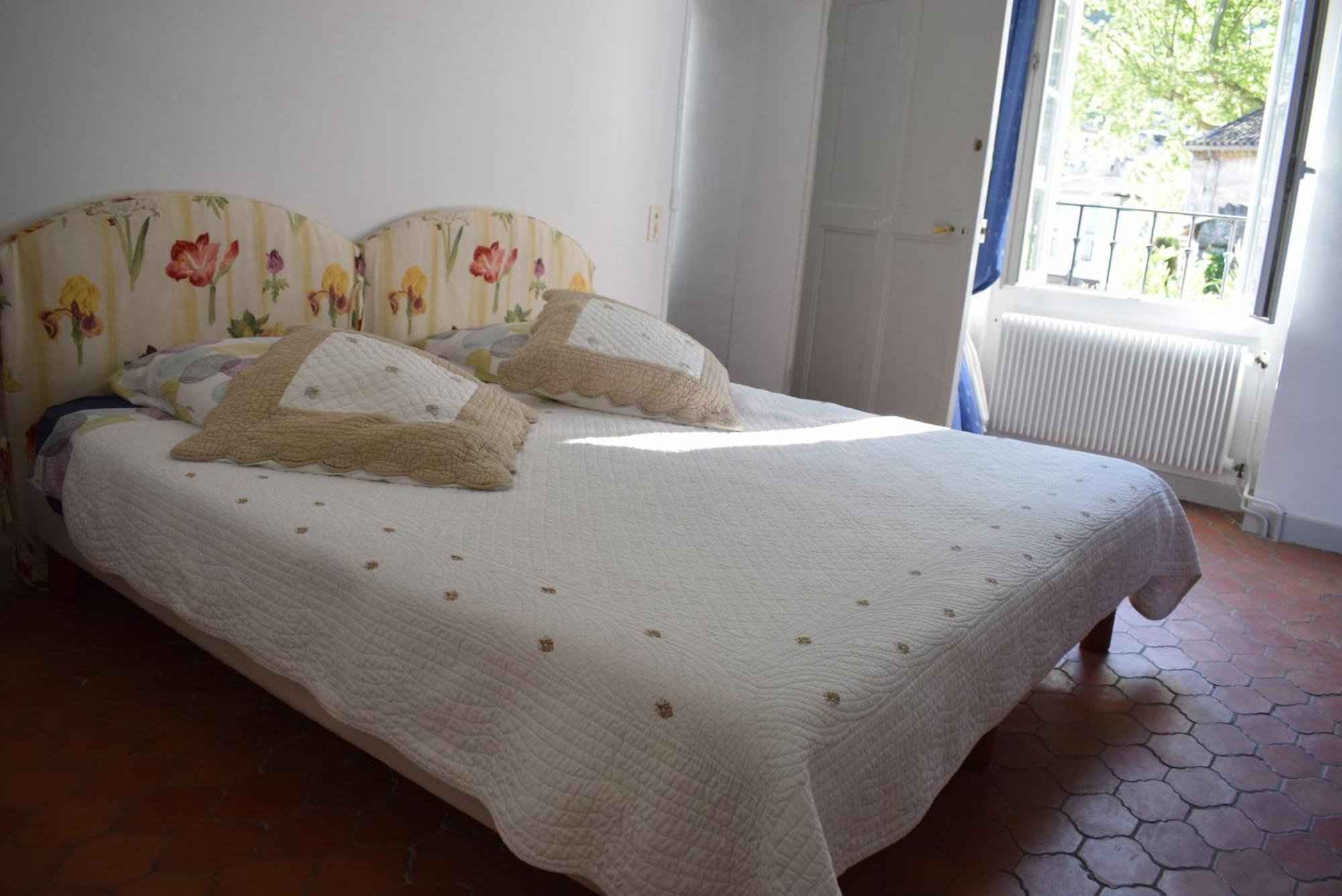 Bed and Breakfast La Figuiere Fontaine De Vaucluse Экстерьер фото