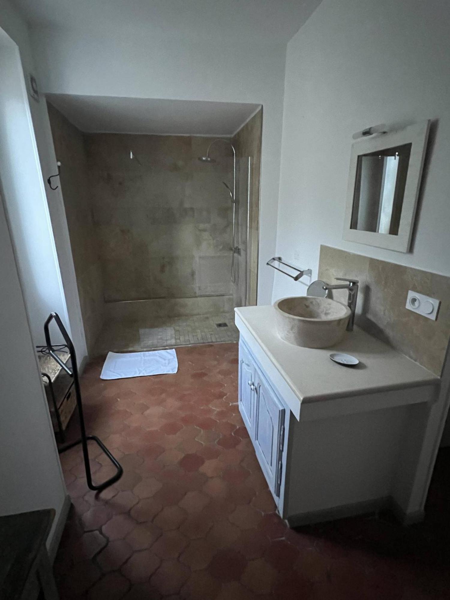 Bed and Breakfast La Figuiere Fontaine De Vaucluse Номер фото
